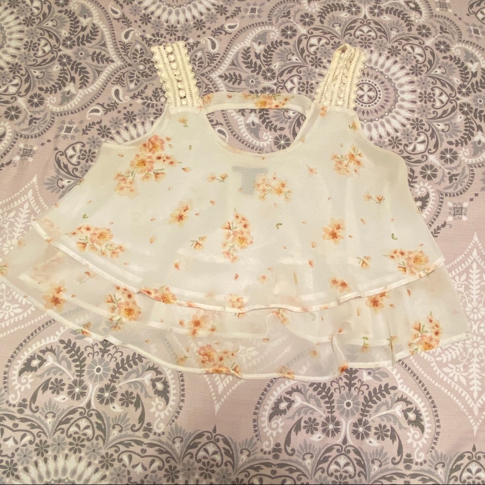 Forever 21 Crop Top🌼